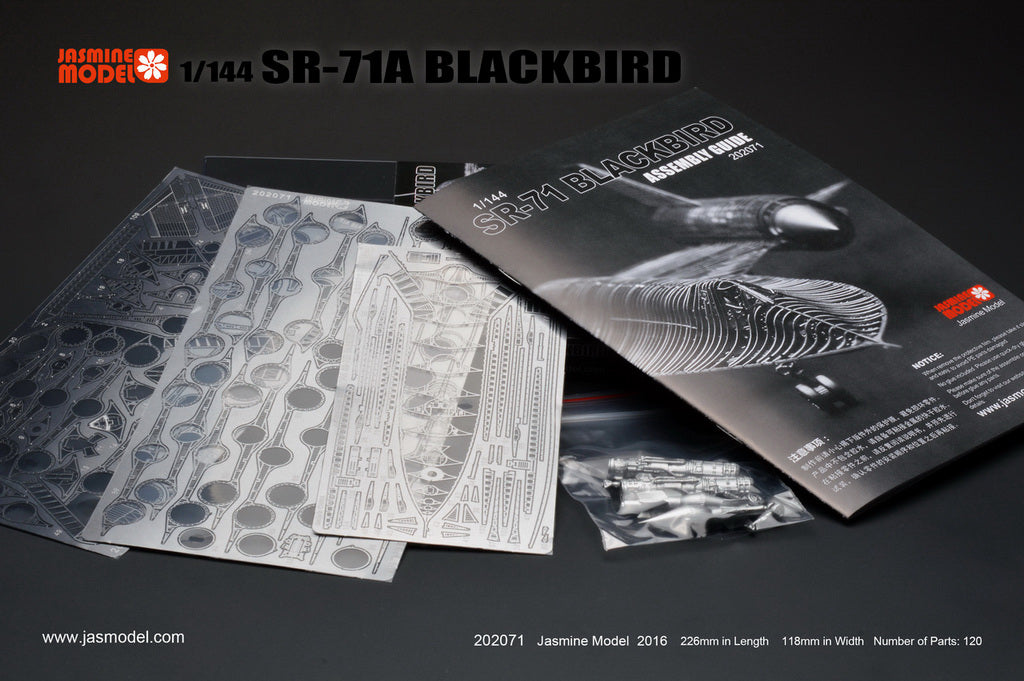 202071 1/144 US Air Force Reconnaissance Aircraft SR-71A Blackbird